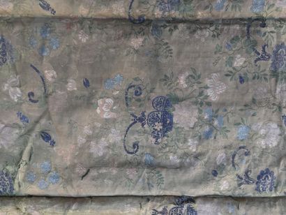 Part of a piece of furniture or a bed linen...