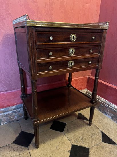 Small mahogany and mahogany veneer coffee...
