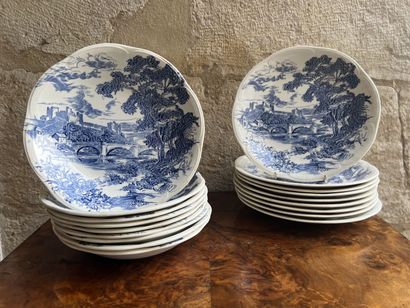 GIEN / WEDGWOOD, XXe
9 assiettes et 9 assiettes...