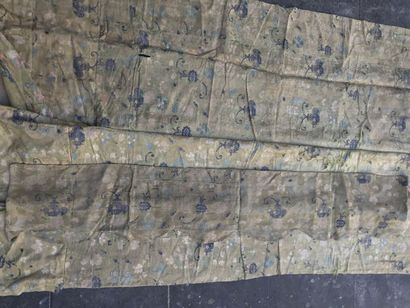 Part of a piece of furniture or a bed linen...