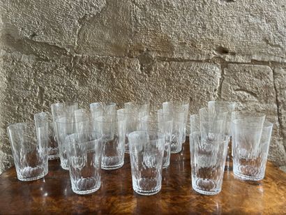 BACCARAT
Vingt verres à eau, signés à la...
