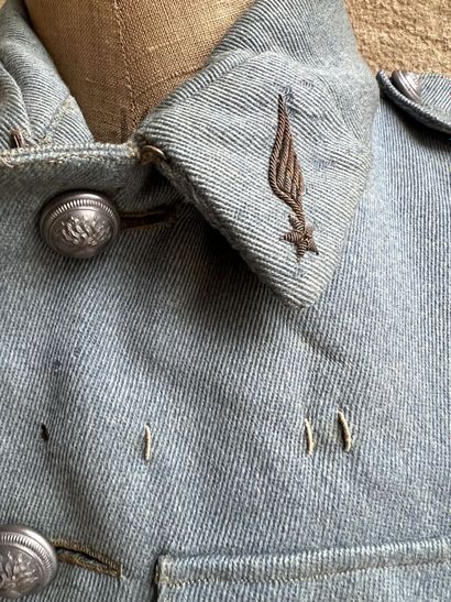 Souvenirs of the Mallet family.
Air Force...