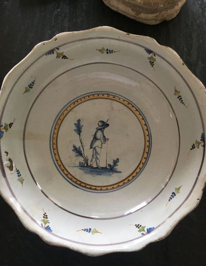 NEVERS, 18th century
- Round salad bowl with...