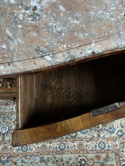Violet wood veneer chest of drawers stamped...