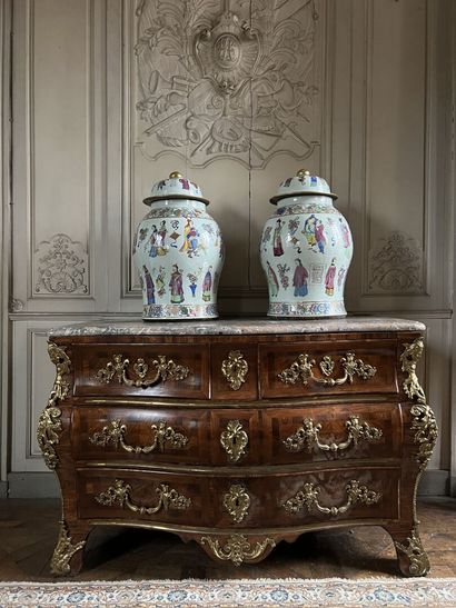 Violet wood veneer chest of drawers stamped...