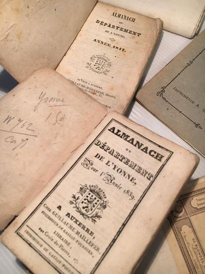 Set of Burgundy cards including: 
- E. Andriveau-Goujon...