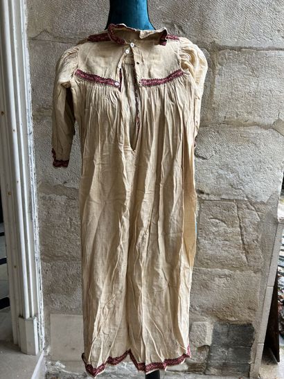 Romanian costumes, first third of the twentieth...