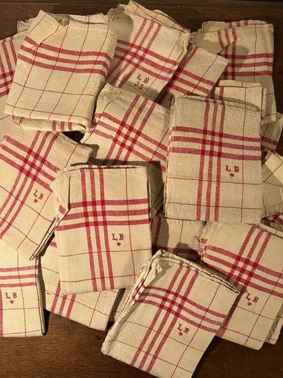 Set of 28 kitchen towels, dish towels and...