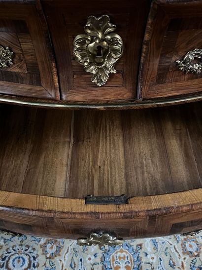Violet wood veneer chest of drawers stamped...