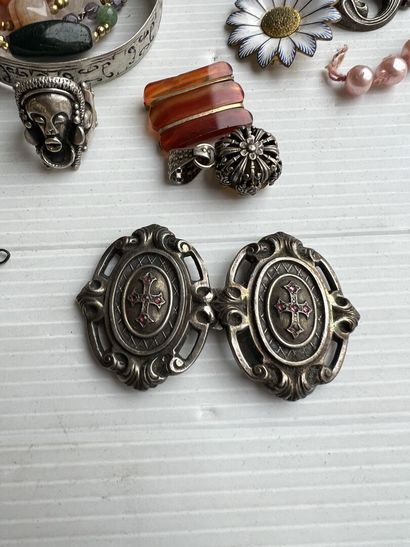 Lot of costume jewelry