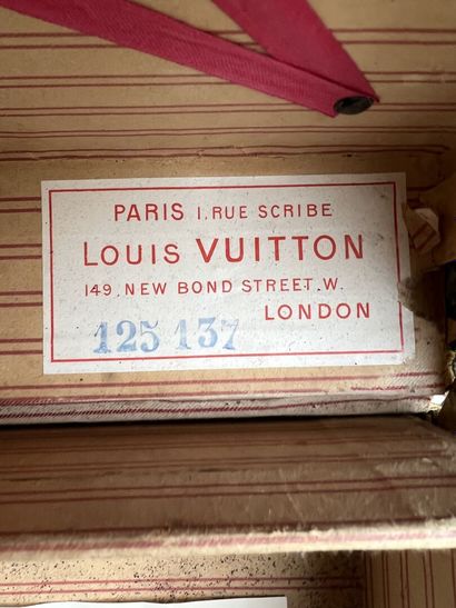 Louis Vuitton hat trunk (no. 125137), late...