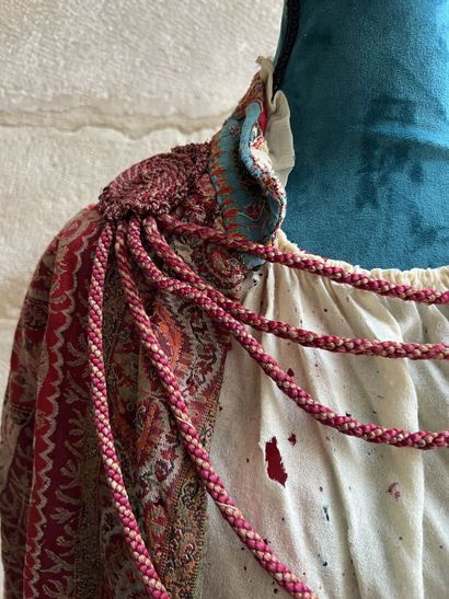Visit in a cashmere shawl of India, circa...