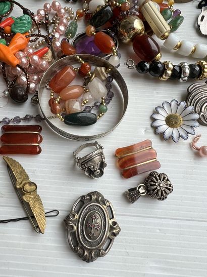 Lot of costume jewelry