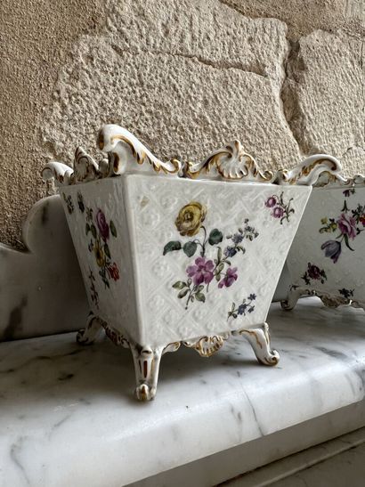 Square Meissen porcelain cases circa 1755-1760...