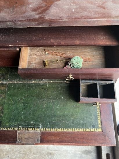 Mahogany and mahogany veneer screen and portable...