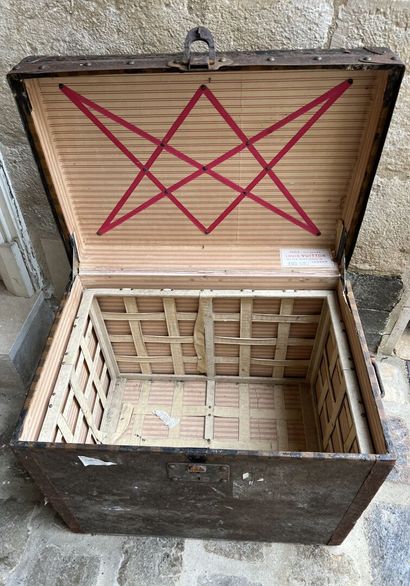 Louis Vuitton hat trunk (no. 125137), late...