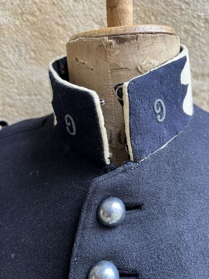 Memories Charles Mallet.
Tunic of second...