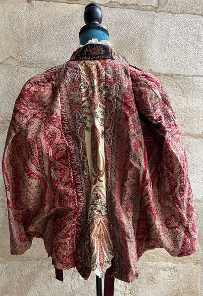 Visit in a cashmere shawl of India, circa...