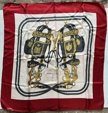 HERMES
Two silk squares 