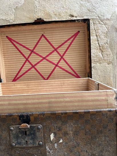 Louis Vuitton hat trunk (no. 125137), late...