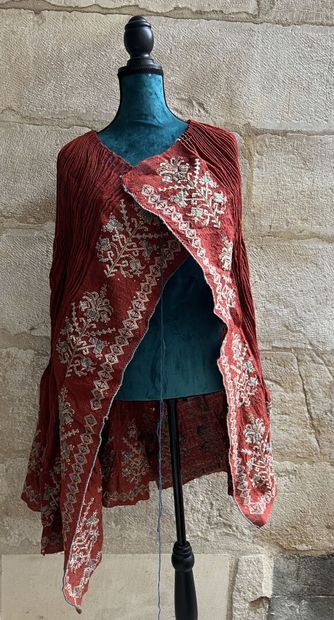 Romanian costumes, first third of the twentieth...