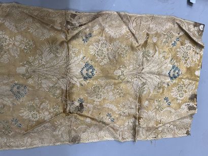 Quatre soieries façonnées, 1720-1780 environ,...