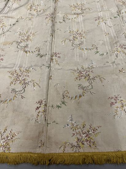 Quatre soieries façonnées, 1720-1780 environ,...