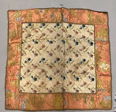 Quatre soieries façonnées, 1720-1780 environ,...