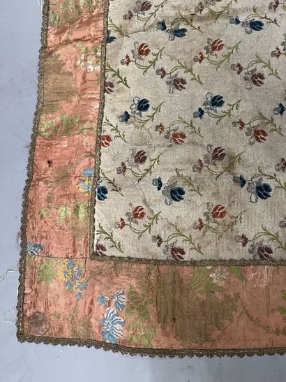 Quatre soieries façonnées, 1720-1780 environ,...