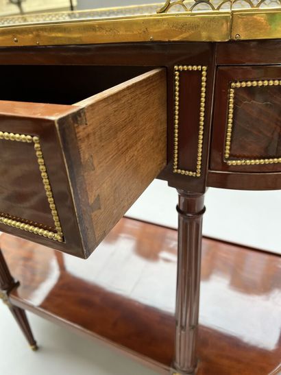 Console demi-lune en acajou et placage d'acajou...