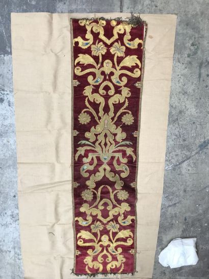 Panneau de tenture en broderie d'application,
Italie,...
