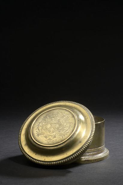 Boîte de toilette à bordure de godrons en...