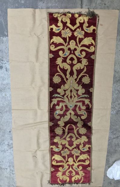 Panneau de tenture en broderie d'application,
Italie,...