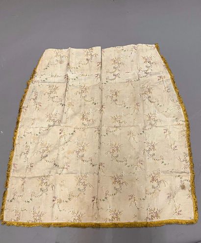 Quatre soieries façonnées, 1720-1780 environ,...