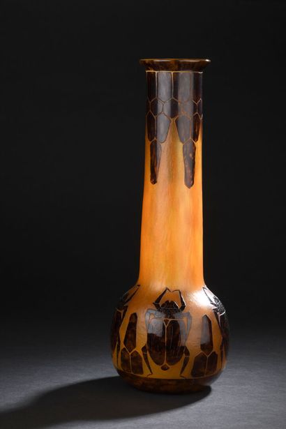 LE VERRE FRANÇAIS 
GRAND VASE CYLINDRIQUe...