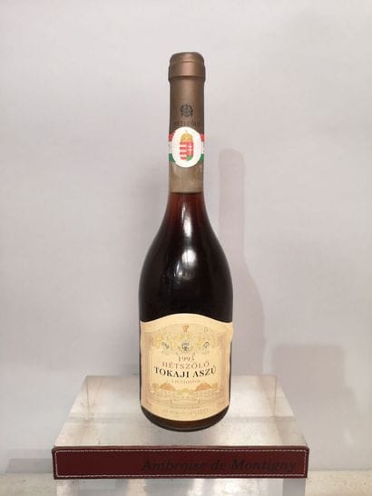 1 bottle HUNGARY TOKAJI Aszu 5 Puttonyos...