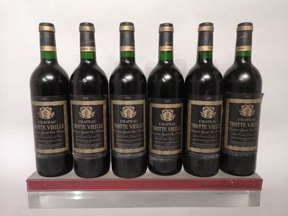 6 bottles Château TROTTEVIEILLE - 1er Gcc...