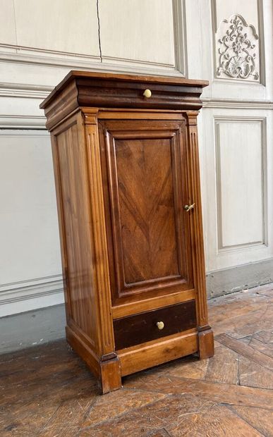 Cherry and walnut bedside table, Restoration...