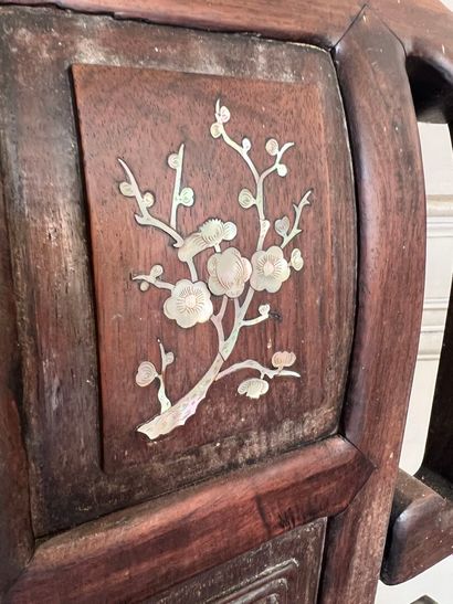 CHINA, 20th century. 
Ironwood chair with...