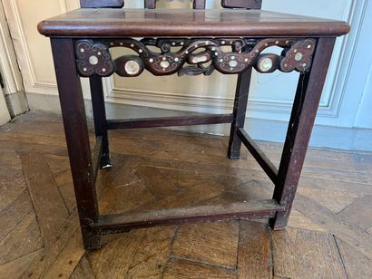 CHINA, 20th century. 
Ironwood chair with...