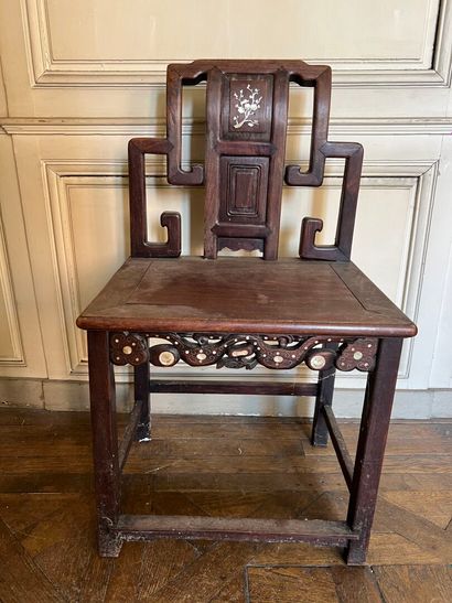 CHINA, 20th century. 
Ironwood chair with...