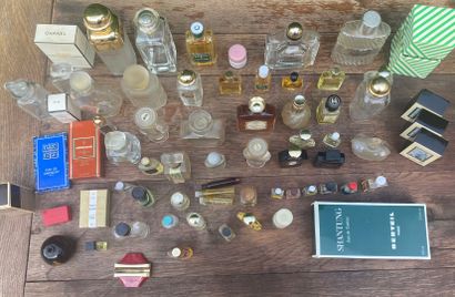 MANNETTE of perfume bottles