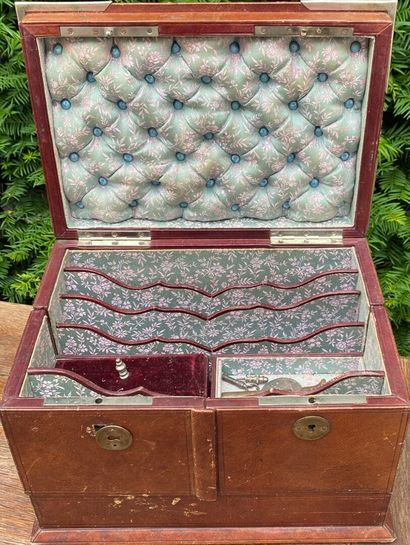 MANNETTE of miscellaneous items including...