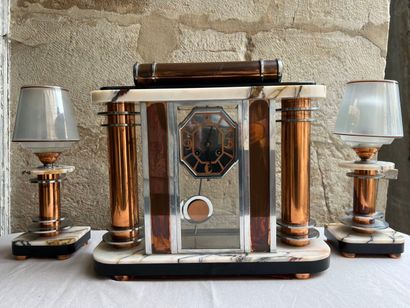 Fireplace set, circa 1920
Octagonal dial...