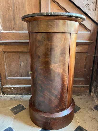 Somno in mahogany, early 19th century, grey...