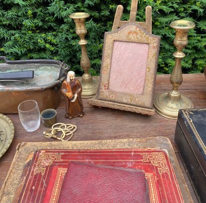 MANNETTE of miscellaneous items including...