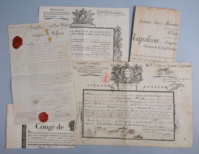 MILITARIA. Ensemble de documents :
AUPICK...