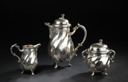Silver coffee service with twisted ribs,...