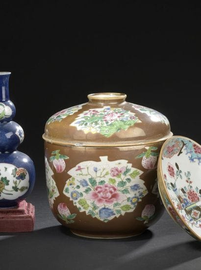CHINA, 18th century, Qianlong period (1736-1795)
Large...