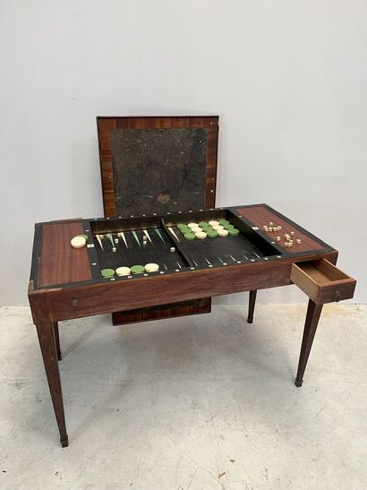 TABLE dite TRIC TRAC en bois et placage ouvrant...